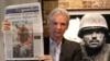 Julian Assange ide prema avionu, London, Velika Britanija, 25. juni 2024.