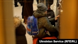 Єврокомісія вважає, що причини для тимчасового захисту зберігаються, і тому він повинен бути продовжений як необхідна і відповідна реакція на поточну нестабільну ситуацію