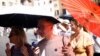 'Ostrva vrućine' mogu gradove učiniti manje pogodnima za život i povećati rizik od zdravstvenih komplikacija povezanih s toplinom. foto: Turisti u Rimu juli 2023. 
