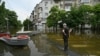 За даними Олександра Прокудіна, під водою залишаються 595 будинків