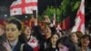 Participanții de la mitingul din 26 mai au strigat „Nu, legii rusești!”, „Nu, regimului rusesc””