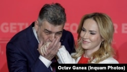 Gabriela Firea și președintele PSD, Marcel Ciolacu.