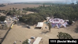 Лягер Supernova festival пасьля атакі палестынскіх баевікоў. Від з дрону, 8 кастрычніка 2023
