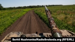 Ілюстраційне фото. Трофейні російські танки Т-72 і Т-80 на озброєнні ЗСУ, Донеччина, 19 червня 2023 року