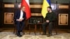 Володимир Зеленський і Дональд Туск розмовляли телефоном (архівне фото, січень 2024 року)