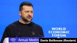 Președintele ucrainean Volodimir Zelenski vorbește la reuniunea anuală a Forumului Economic Mondial de la Davos, în Elveția, pe 16 ianuarie 2024.