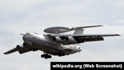 Російський літак А-50 російський літак дальнього радіолокаційного виявлення. ЗСУ вже збили два таких літаки і один пошкодили.