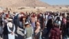 د انګور اډې خلک د مظاهرې په مهال - انځور له ارشیفه 