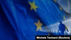 Predlaže se da novo rukovodstvo EU koje će biti izabrano nakon evropskih izbora koji će biti održani u junu 2024. godine, obaveže da 2030. bude rok za proširenje i da EU bude spremna za to do tog roka.