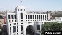 ՀՀ ԱԳՆ շենքը Երևանում, արխիվ