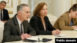 Armenia - U.S. envoy Louis Bono (left) at a meeting with Prime Minister Nikol Pashinian, Yerevan, March 7, 2023.