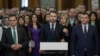 Liderul USR, Cătălin Drulă (în centru), președintele PMP, Eugen Tomac (în dreapta) și fostul premier Ludovic Orban, liderul Forța Dreptei au prezentat programul alianței Dreapta Unită.