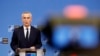 Stoltenberg je upozorio da "sugestija da saveznici neće braniti jedni druge" potkopava bezbjednost NATO saveza