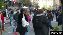 Intrarea în UE a crescut puterea de cumpărare a românilor, arată statisticile. 