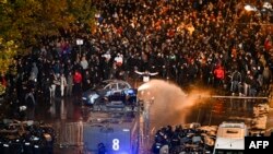 Срещу протестиращите беше употребено водно оръдие и лютив спрей, 16 ноември 2023 г.