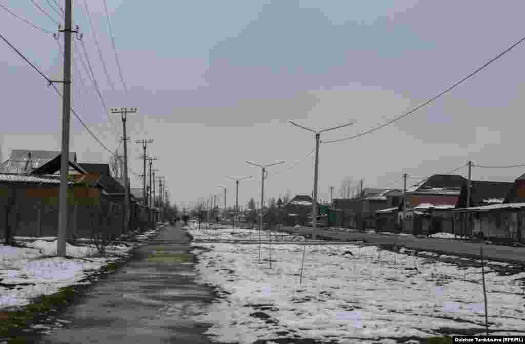 Мурас-Ордо конушу өкмөт мугалимдерге, дарыгерлерге, милиция кызматкерлерине жер бөлүп бергенде пайда болгон. Кийинчерээк конушка республиканын бардык аймагынан келип отурукташа баштаган. Тажикстандан келген кайрылмандар да жашайт. 