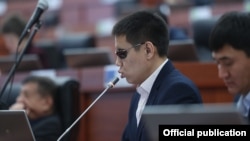 Қирғизистон парламенти - Жўғўрқу Кенеш депутати Дастан Бекешев.