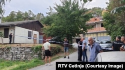 Директор поліції Зоран Брданін сказав, що досі не ясно, що стало мотивом нападу