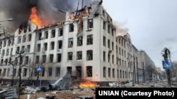  Харків після обстрілів військ РФ, одна з будівель університету імені Каразіна, 2 березня 2022 року