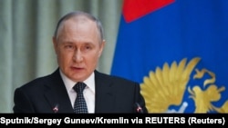 Ruski predsjednik Vladimir Putin tokom obraćanja tužiocima u Moskvi 25. aprila 2022. 