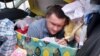 Чоловіку та дружині, яка намашалась його вивезти під час війни за кодон, загрожує покарання за статтею 332 ККУ (незаконне переправлення осіб через державний кордон України)