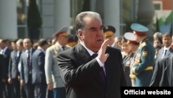 Эмомали Рахмон находится у власти в Таджикистане с 1992 года