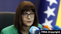 Direktorica Energoinvesta Bisera Hadžialjević na konferenciji za medije 11. aprila 2022.