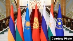 ՀԱՊԿ և անդամ երկրների դրոշները, արխիվ