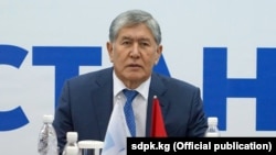 Алмазбек Атамбаев.