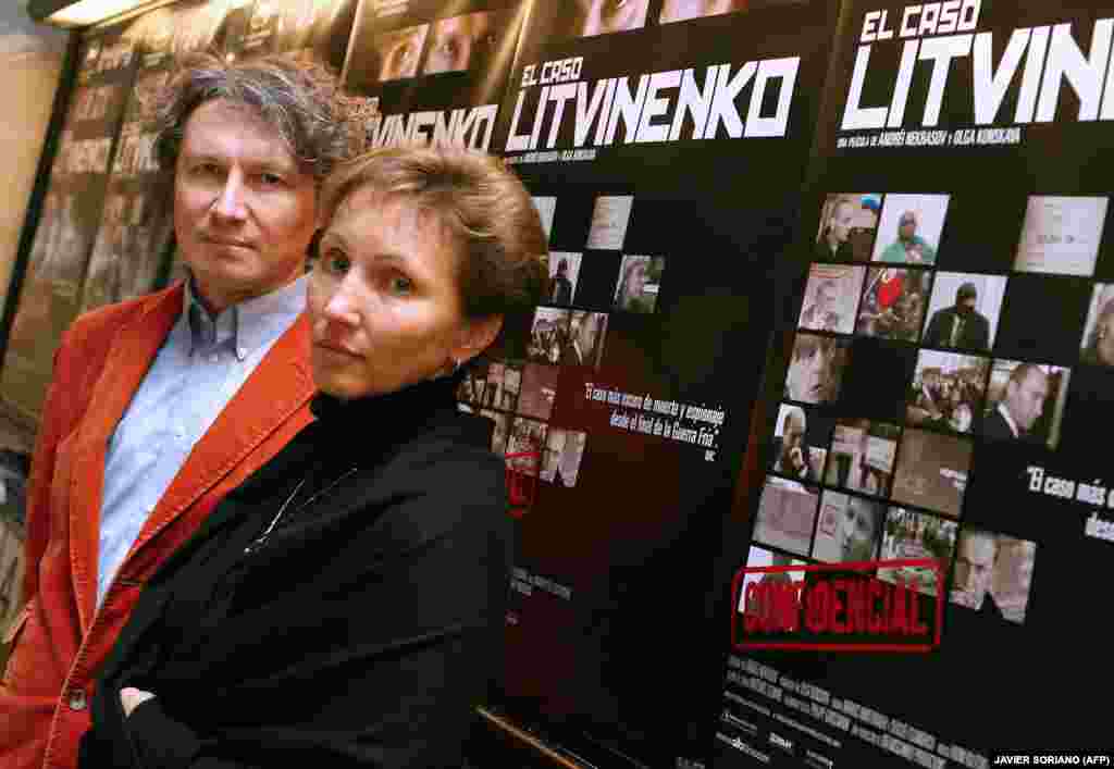 Марина Литвиненко (праворуч) і російський режисер Андрій Некрасов на показі фільму &laquo;Повстання: справа Литвиненка&raquo; в Мадриді 20 грудня 2007 року