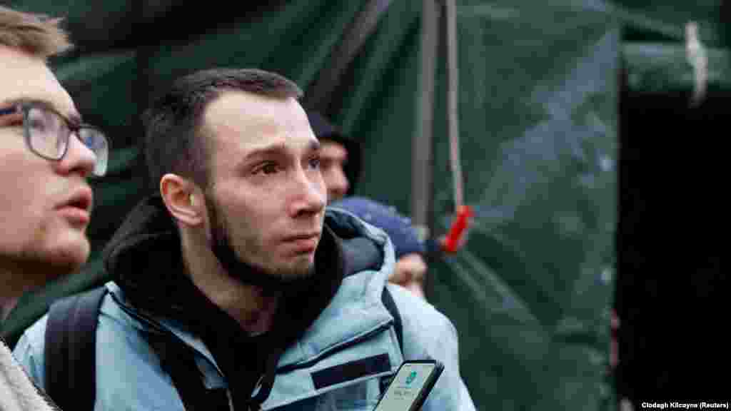 Днепрдин жашоочулары окуя болгон жерде турушат. 