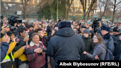 Бишкектеги акциялардын бири. Архив сүрөт.
