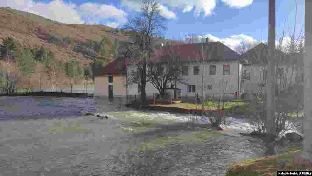 Kiša je prestala, a meteorolozi najavljuju za srijedu navečer, 18. januara padavine i jak vjetar na ovom području