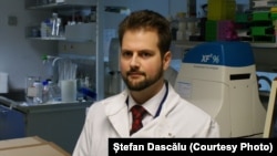 Ștefan Dascălu este cercetător în imunologie la Universitatea Oxford din Marea Britanie.