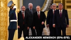RUSSIA - The leaders of Russia, Armenia and other CSTO member states arrive for a summit in the Kremlin, Moscow, May 16, 2022. 