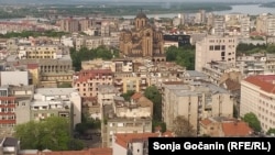 Stručnjaci i agenti za nekretnine u Srbiji kažu da su cene najma stanova u Beogradu i Novom Sadu porasle prethodnih meseci zbog dolaska velikog broja ruskih programera u Srbiju (na fotografiji deo Beograda) 
