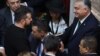 Украинскиот претседател Володомир Зеленски и унгарскиот премиер Виктор Орбан, 10 декември 2023 година
