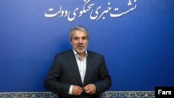 محمدباقر نوبخت می‌گوید که موضوع فیش‌های حقوقی به اصطلاح نجومی تمام زحمات دولت را تحت‌الشعاع قرار داده است.