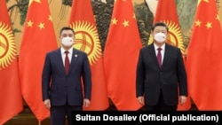 Садыр Жапаров жана Си Цзиньпин.
