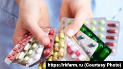 31 березня у мережі користувачі почали писати про «ажіотаж» через придбання окремих видів ліків у аптеці