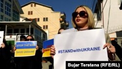 Sa protesta protiv okupacije Ukrajine održanog u Prištini 25. februara 2022. 