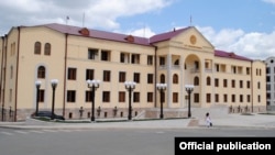 Արցախ - Կառավարական շենքը Ստեփանակերտում, արխիվ