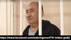 Алымкадыр Бейшеналиев өзү 2-июнда камалып, кайра 16-июнда үй камагына чыккан.
