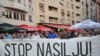 Sa jednog od protesta protiv nasilja u Beogradu nakon ubistva francuskog navijača Brisa Tatona u centru grada. Foto: Vesna Anđić