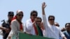 عمران خان د حکومت ضد لاریون پر مهال - پخوانی انځور.