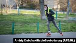 Зовсім не виходять з дому 10% українців