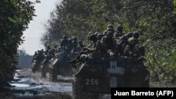 Українські військові на БМП у Новоселівці, 17 вересня 2022 року