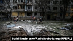  Borbe sve bliže gradu Bahmutu na istoku Ukrajine 