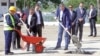 Most: Vučićevo 'zlatno doba' ili vunena vremena?