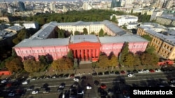 Університет Шевченка перейшов на дистанційне навчання через спалах COVID-19